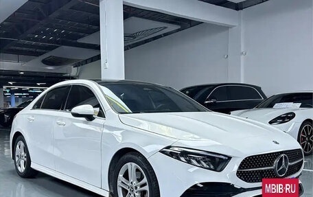 Mercedes-Benz A-Класс, 2023 год, 2 020 000 рублей, 3 фотография