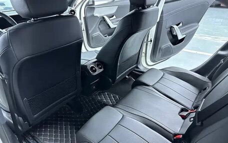 Mercedes-Benz A-Класс, 2023 год, 2 020 000 рублей, 14 фотография