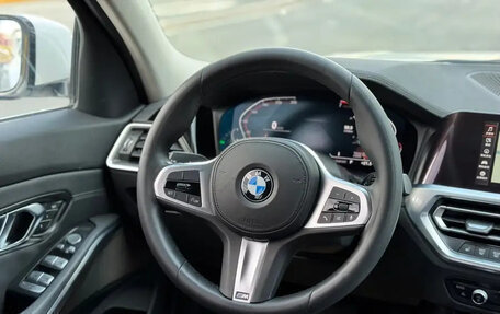 BMW 3 серия, 2020 год, 2 700 000 рублей, 14 фотография