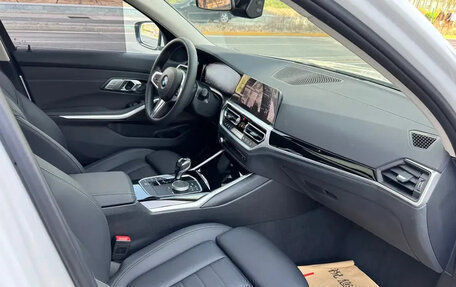 BMW 3 серия, 2020 год, 2 700 000 рублей, 6 фотография