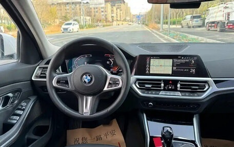 BMW 3 серия, 2020 год, 2 700 000 рублей, 11 фотография