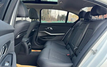 BMW 3 серия, 2020 год, 2 700 000 рублей, 20 фотография