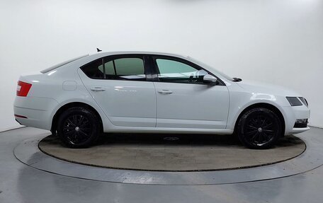 Skoda Octavia, 2018 год, 1 370 000 рублей, 4 фотография