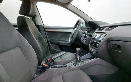 Skoda Octavia, 2018 год, 1 370 000 рублей, 13 фотография