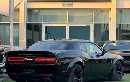 Dodge Challenger III рестайлинг 2, 2023 год, 15 250 000 рублей, 4 фотография