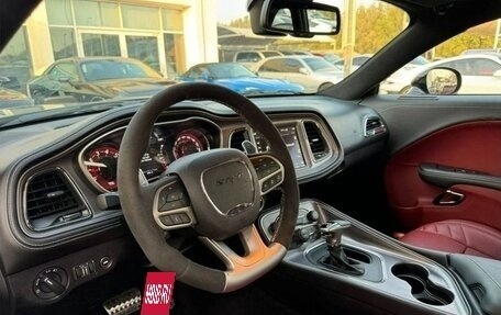 Dodge Challenger III рестайлинг 2, 2023 год, 15 250 000 рублей, 6 фотография