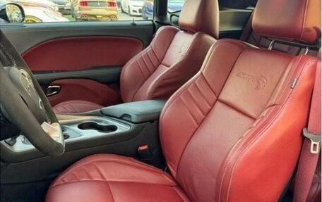 Dodge Challenger III рестайлинг 2, 2023 год, 15 250 000 рублей, 8 фотография