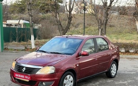 Renault Logan I, 2012 год, 335 000 рублей, 2 фотография