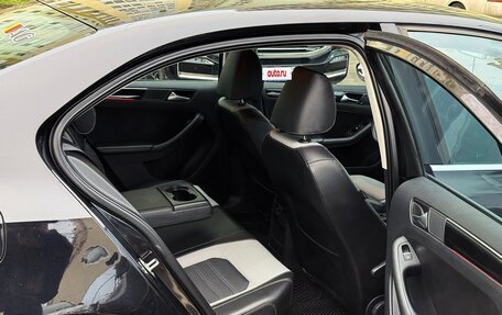 Volkswagen Jetta VI, 2015 год, 1 470 000 рублей, 14 фотография