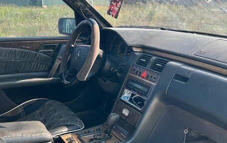 Mercedes-Benz E-Класс, 1999 год, 210 000 рублей, 8 фотография