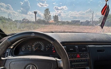 Mercedes-Benz E-Класс, 1999 год, 210 000 рублей, 6 фотография