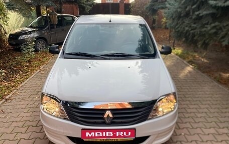 Renault Logan I, 2013 год, 765 000 рублей, 1 фотография