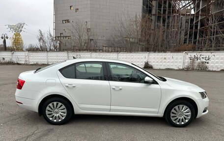 Skoda Octavia, 2018 год, 1 200 000 рублей, 7 фотография