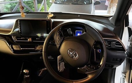 Toyota C-HR I рестайлинг, 2017 год, 2 150 000 рублей, 7 фотография