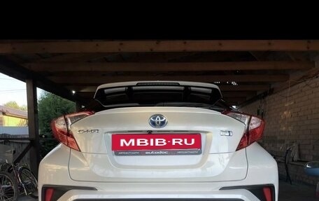 Toyota C-HR I рестайлинг, 2017 год, 2 150 000 рублей, 20 фотография