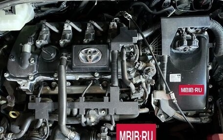 Toyota C-HR I рестайлинг, 2017 год, 2 150 000 рублей, 11 фотография