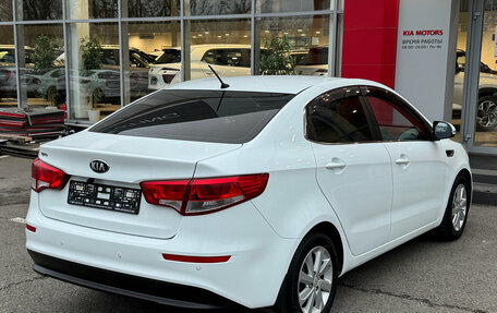 KIA Rio III рестайлинг, 2015 год, 930 000 рублей, 5 фотография