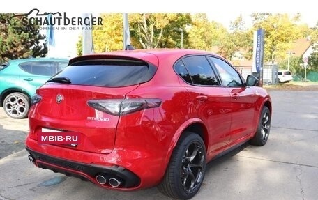 Alfa Romeo Stelvio, 2025 год, 15 550 000 рублей, 5 фотография