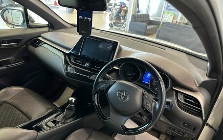 Toyota C-HR I рестайлинг, 2019 год, 2 149 900 рублей, 11 фотография