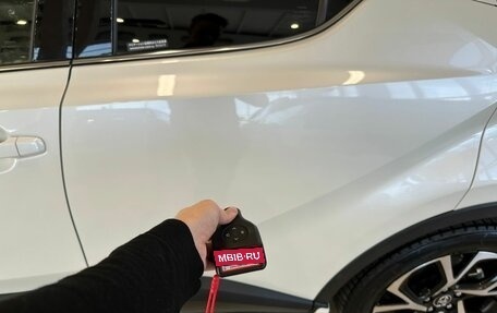 Toyota C-HR I рестайлинг, 2019 год, 2 149 900 рублей, 22 фотография