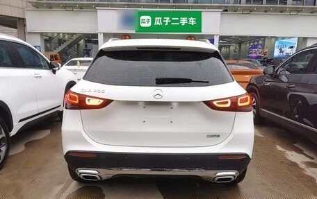 Mercedes-Benz GLA, 2021 год, 1 890 001 рублей, 7 фотография