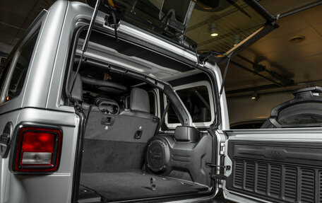 Jeep Wrangler, 2023 год, 7 600 000 рублей, 16 фотография