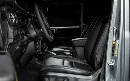 Jeep Wrangler, 2023 год, 7 600 000 рублей, 13 фотография