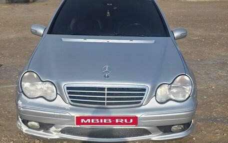 Mercedes-Benz C-Класс, 2005 год, 790 000 рублей, 2 фотография