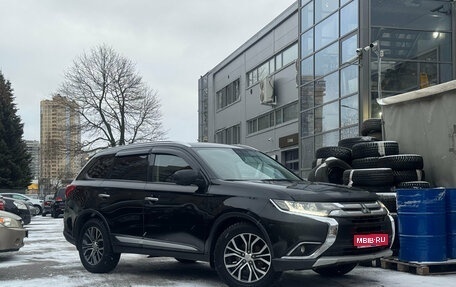 Mitsubishi Outlander III рестайлинг 3, 2015 год, 1 299 000 рублей, 1 фотография