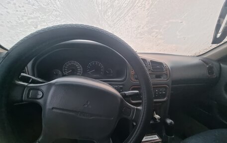 Mitsubishi Galant VIII, 1994 год, 50 000 рублей, 10 фотография