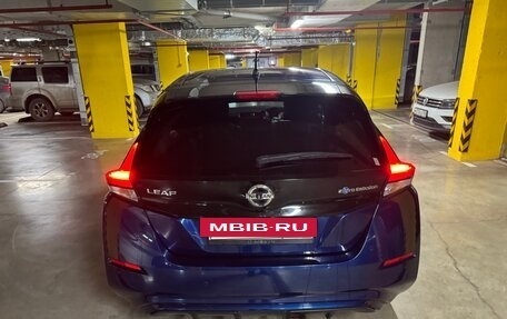 Nissan Leaf II, 2019 год, 1 970 000 рублей, 8 фотография