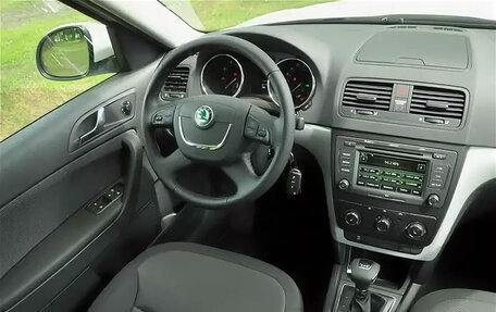 Skoda Yeti I рестайлинг, 2011 год, 555 000 рублей, 4 фотография