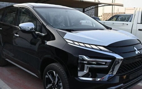 Mitsubishi Xpander, 2024 год, 2 440 000 рублей, 1 фотография