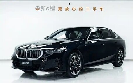 BMW 5 серия, 2025 год, 6 930 000 рублей, 1 фотография