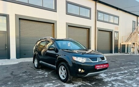 Mitsubishi Outlander III рестайлинг 3, 2007 год, 1 099 999 рублей, 8 фотография