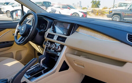 Mitsubishi Xpander, 2025 год, 2 780 000 рублей, 15 фотография