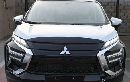 Mitsubishi Xpander, 2024 год, 2 440 000 рублей, 2 фотография