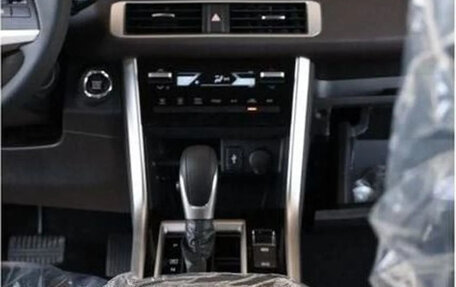 Mitsubishi Xpander, 2024 год, 2 440 000 рублей, 10 фотография