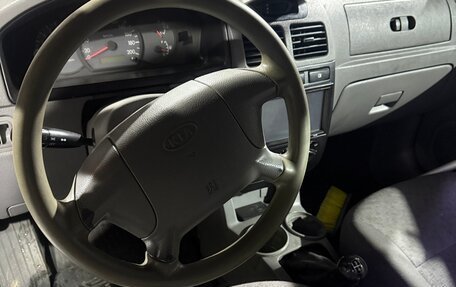 KIA Rio II, 2003 год, 150 000 рублей, 8 фотография