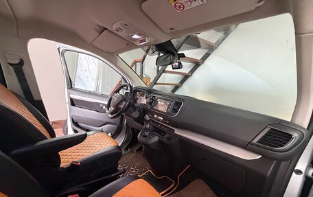 Opel Zafira Life I, 2021 год, 3 950 000 рублей, 11 фотография