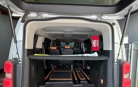 Opel Zafira Life I, 2021 год, 3 950 000 рублей, 13 фотография