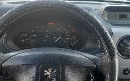 Peugeot Partner II рестайлинг 2, 2010 год, 354 000 рублей, 8 фотография