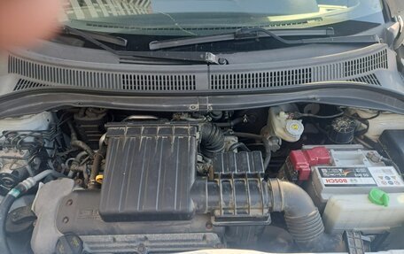 Suzuki Swift III, 2010 год, 650 000 рублей, 12 фотография