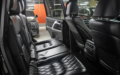 Toyota Land Cruiser 200, 2018 год, 5 798 000 рублей, 12 фотография
