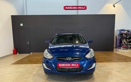 Hyundai Solaris II рестайлинг, 2011 год, 700 000 рублей, 3 фотография
