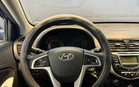 Hyundai Solaris II рестайлинг, 2011 год, 700 000 рублей, 10 фотография