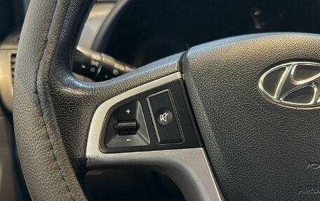 Hyundai Solaris II рестайлинг, 2011 год, 700 000 рублей, 11 фотография