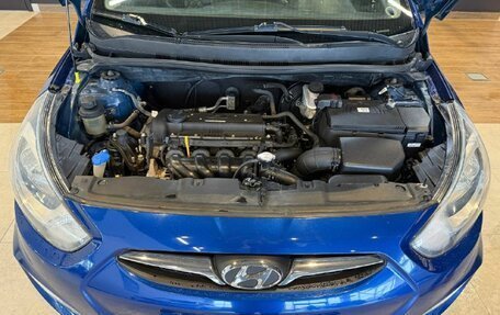 Hyundai Solaris II рестайлинг, 2011 год, 700 000 рублей, 18 фотография