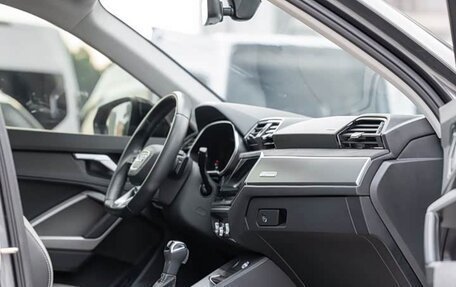 Audi Q3, 2023 год, 2 850 000 рублей, 14 фотография