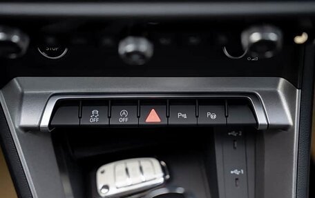 Audi Q3, 2023 год, 2 850 000 рублей, 18 фотография